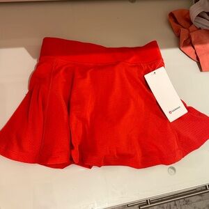 lulu skirt NWT- size 4